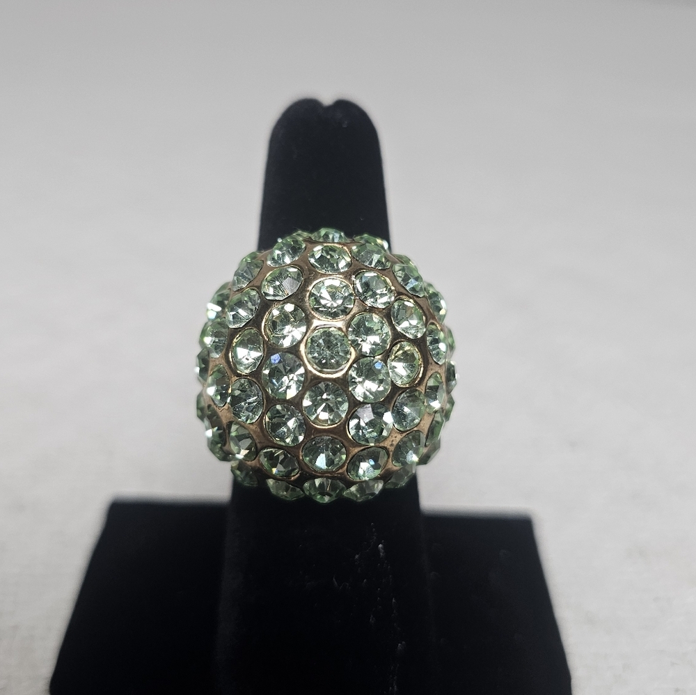 Vintage Green Crystal Pave Dome Ring sise 7